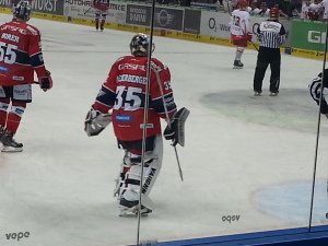 Zweites Spiel als Start-Goalie, zweiter Sieg: Mathias Niederbeger (Foto: eisbaerlin.de/Walker)