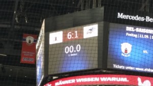 Endstand zwischen den Eisbären Berlin und Les Rapaces de Gap im zweiten CHL-Gruppenspiel für die Hauptstädter. (Foto: eisbaerlin.de/walker)