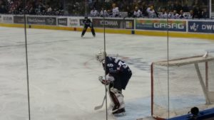 Maximilian Franzreb vertrat heute Stammgoalie Petri Vehanen und machte seine Sache sehr gut. (Foto: eisbaerlin.de/walker)